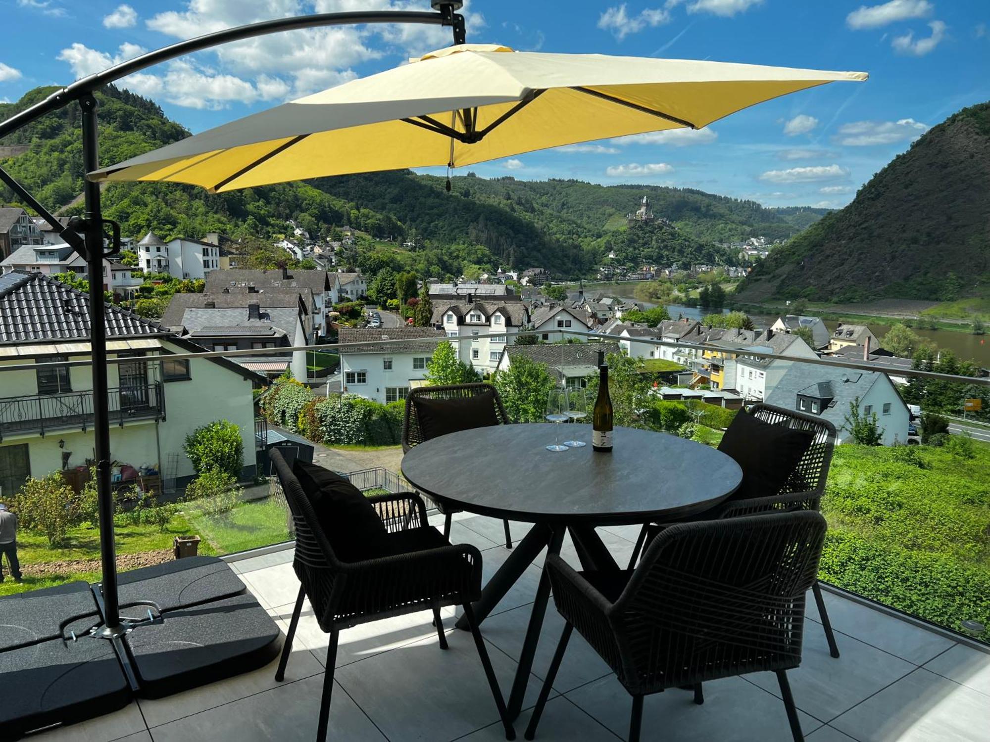 Ferienwohnung Weitblick Cochem Exterior photo